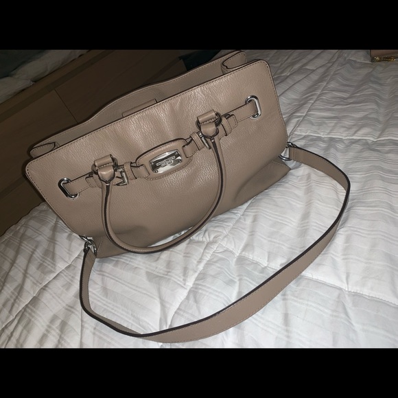 Tan Michael Kors Handbag - Picture 1 of 5